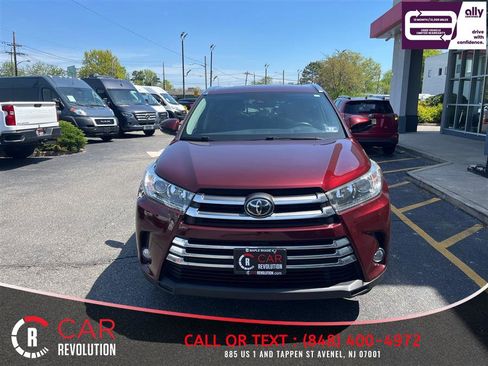 Used 2017 Toyota Highlander Limited w/ Protection Package #3 AWD/4WD image 3