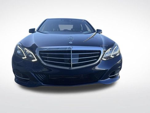 Used 2016 Mercedes-Benz E 350 Sedan image 3