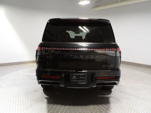 Certified 2026 INFINITI QX80 4WD image 12