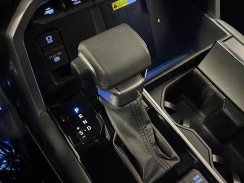 Used 2024 Toyota Sequoia Platinum image 25