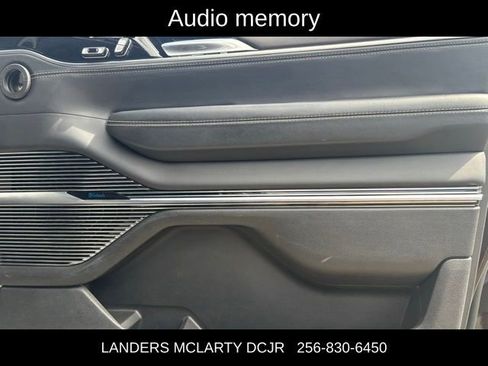 Used 2023 Jeep Grand Wagoneer 4WD image 12