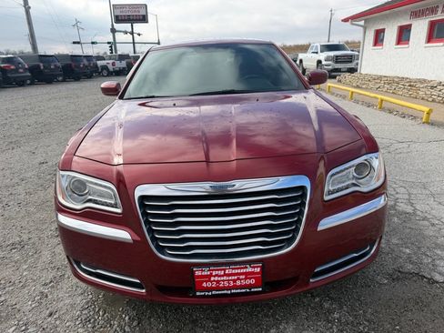 Used 2012 Chrysler 300 Base 4dr Sedan image 8