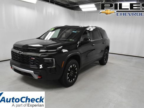 Used 2024 Chevrolet Traverse Z71 w/ Enhanced Driving Package AWD/4WD image 1