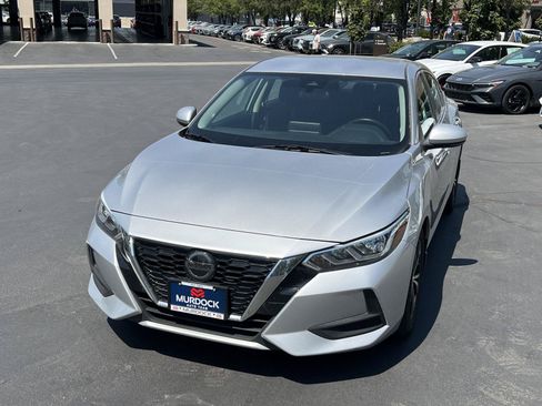 Used 2020 Nissan Sentra SV FWD image 2