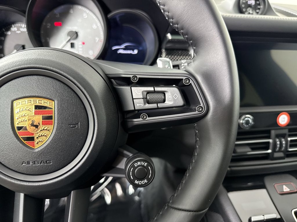 Certified 2026 Porsche Macan S AWD/4WD image 39