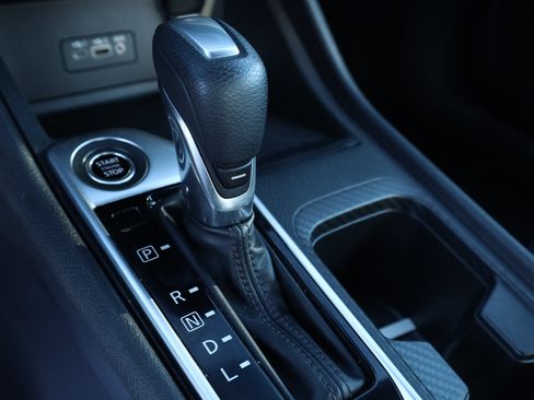 Used 2022 Nissan Sentra SV image 11