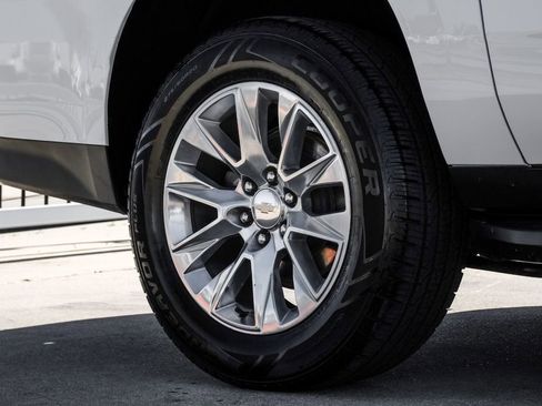 Used 2023 Chevrolet Suburban Premier image 61