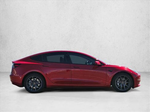 Used 2022 Tesla Model 3 RWD image 4