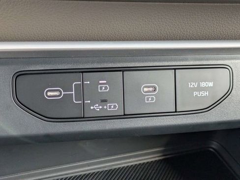 New 2026 Kia Carnival FWD image 22
