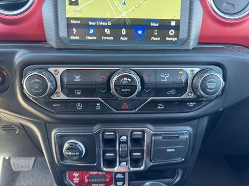 Used 2023 Jeep Gladiator Rubicon w/ Trailer Tow Package image 32