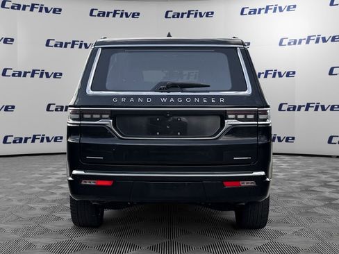 Used 2022 Jeep Grand Wagoneer Series III AWD/4WD image 4