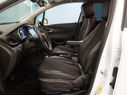 Used 2017 Buick Encore Sport Touring AWD/4WD image 5