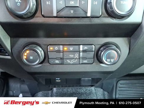 Used 2022 Ford F250 XL w/ Power Equipment Group image 17