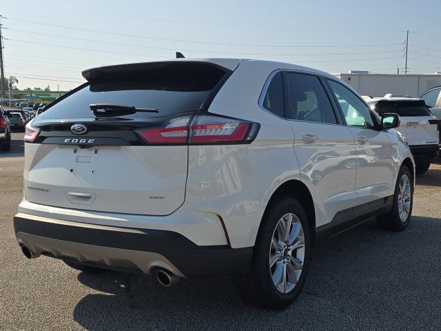 Used 2022 Ford Edge Titanium AWD/4WD image 5