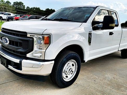 Used 2022 Ford F350 XL w/ Power Equipment Group RWD image 5