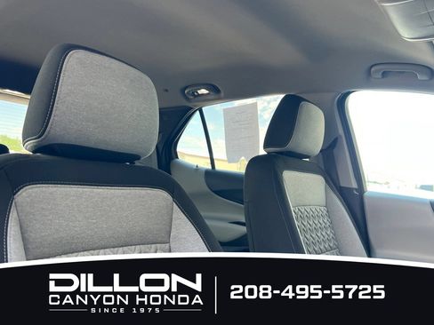 Used 2022 Chevrolet Equinox LS w/ LS Convenience Package AWD/4WD image 17