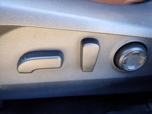 Used 2025 Subaru Outback Touring image 14