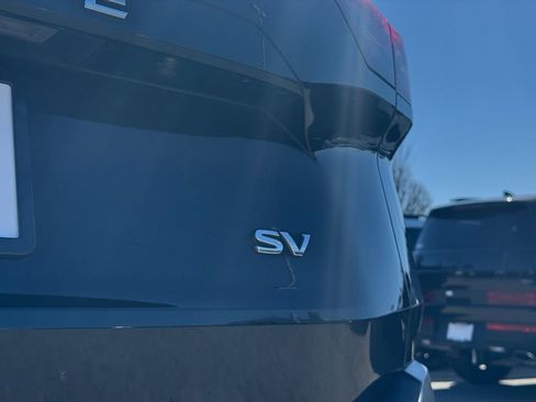 Used 2023 Nissan Rogue SV w/ SV Premium B Package image 10