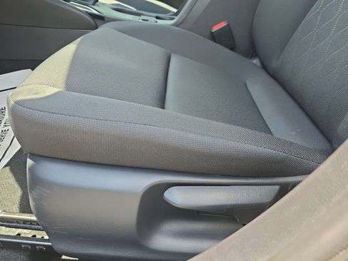 Used 2024 Toyota Corolla LE FWD image 28