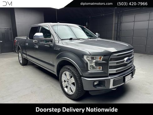 Used 2016 Ford F150 Platinum w/ Equipment Group 701A Luxury AWD/4WD image 9