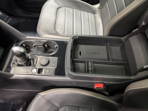 Used 2021 Volkswagen Atlas Cross Sport SEL Premium R-Line image 23