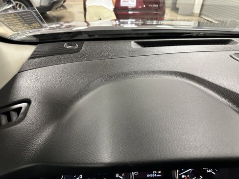 Used 2018 Nissan Rogue SL image 57