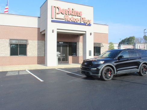 Used 2020 Ford Explorer ST w/ ST Street Pack image 41