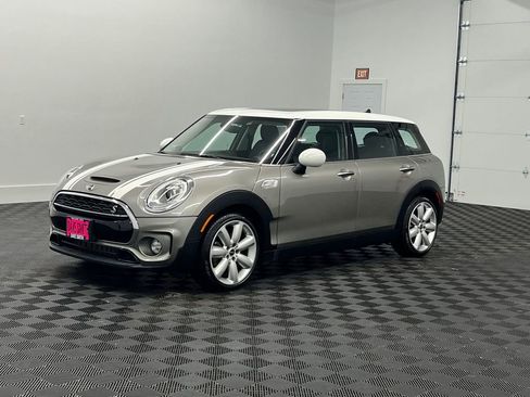 Used 2016 MINI Cooper Clubman S image 1