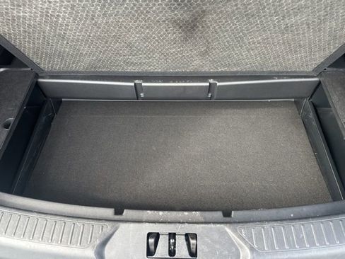 Used 2024 Ford Explorer Limited image 32