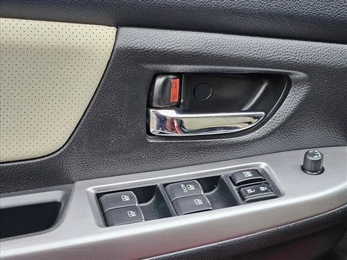 Used 2017 Subaru Crosstrek 2.0i Limited image 10