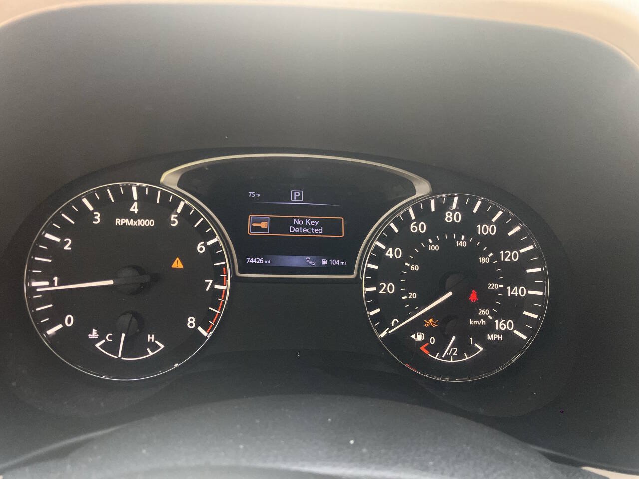 Used 2018 Nissan Pathfinder SL w/ SL Premium Package FWD image 5
