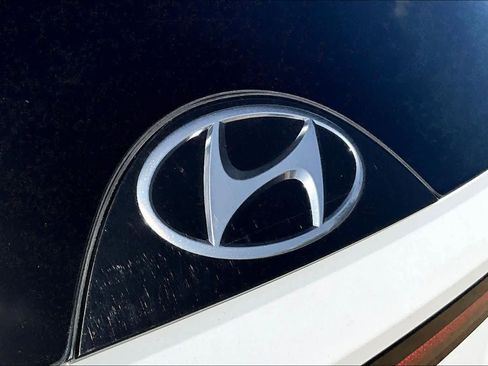 Used 2024 Hyundai Tucson Limited image 10