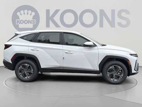 New 2026 Hyundai Tucson Blue SE AWD/4WD image 8