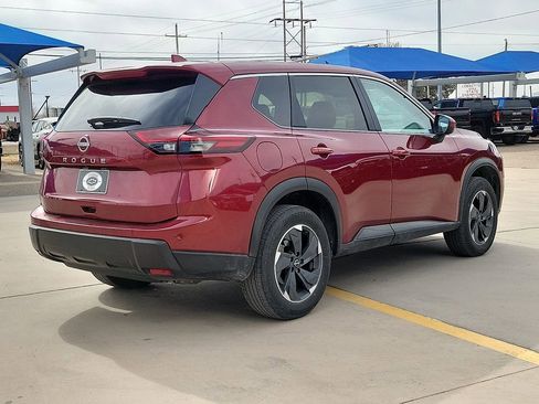 Used 2025 Nissan Rogue SV FWD image 5