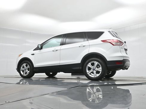 Used 2015 Ford Escape SE AWD/4WD image 50