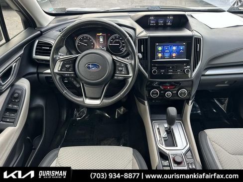 Used 2023 Subaru Forester Premium image 3