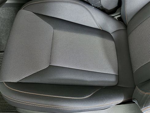 Used 2023 Subaru Crosstrek 2.0i Premium image 18