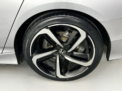 Used 2021 Honda Accord Sport image 11