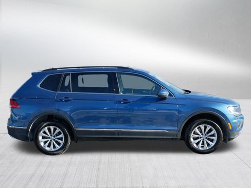 Used 2018 Volkswagen Tiguan SE w/ 3rd Row Seat Package image 8
