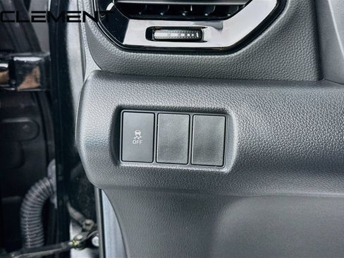 Used 2025 Honda Pilot Sport image 13