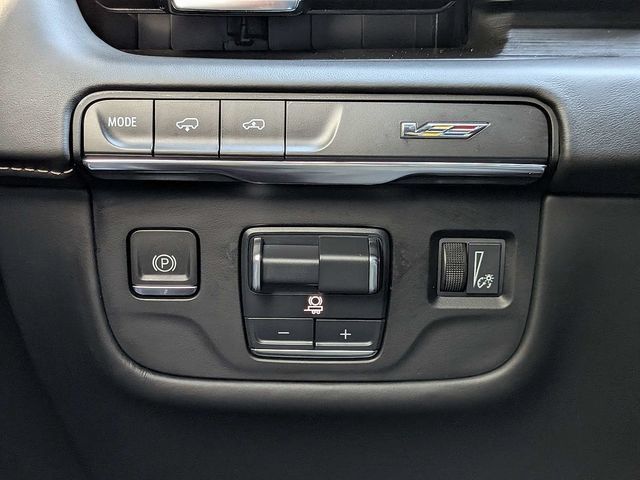 Certified 2024 Cadillac Escalade ESV V AWD/4WD image 24