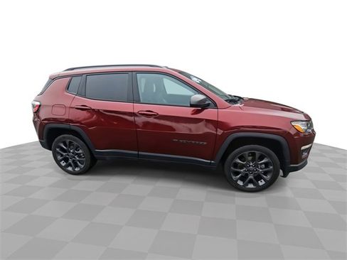Used 2021 Jeep Compass 80th Special Edition w/ Sun and Sound Group image 9