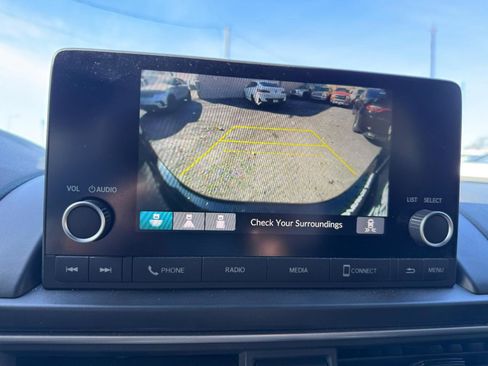 Used 2025 Honda Pilot Sport image 39