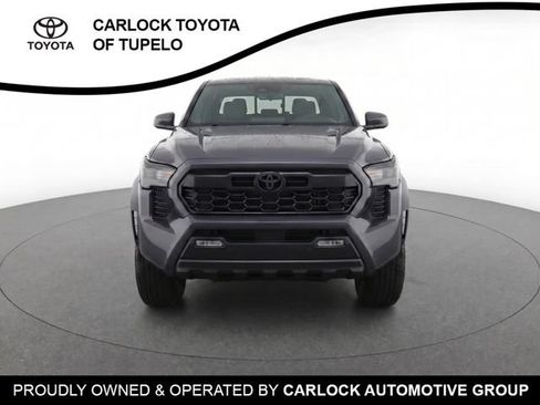 Used 2025 Toyota Tacoma TRD Off-Road AWD/4WD image 7