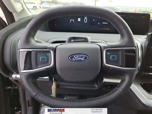 New 2026 Ford Expedition Platinum w/ Driver's Package image 16