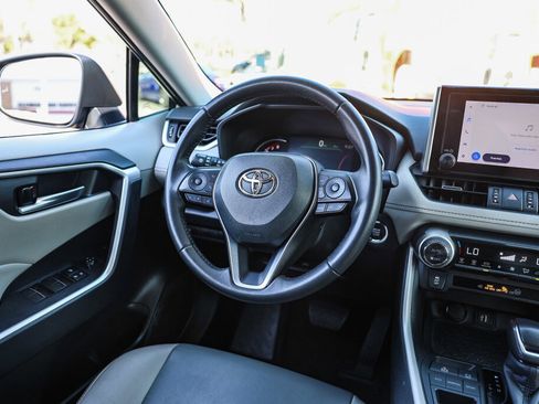 Certified 2023 Toyota RAV4 XLE Premium FWD image 5