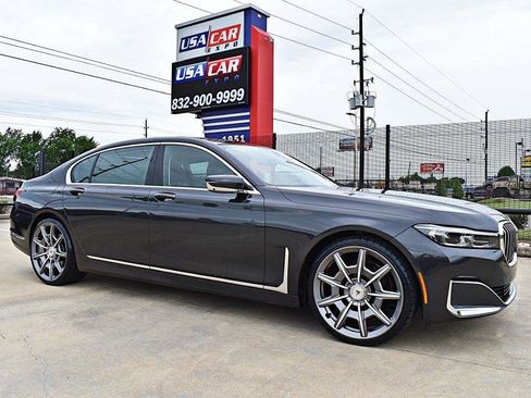 Used 2022 BMW 740i RWD image 3