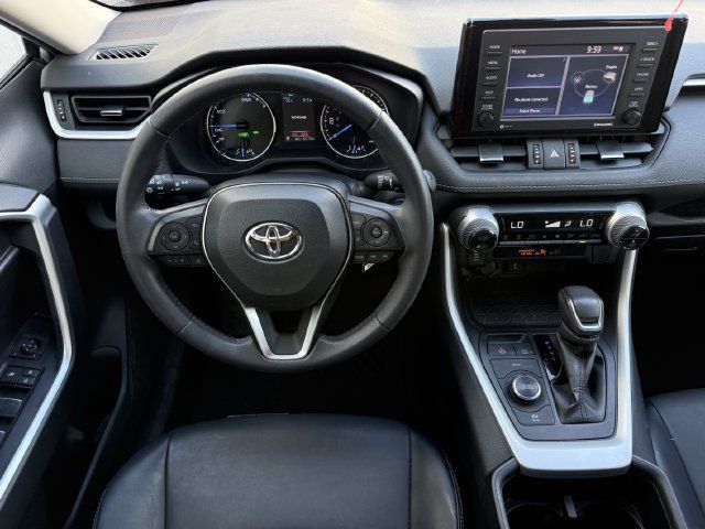 Used 2022 Toyota RAV4 XLE Premium AWD/4WD image 13