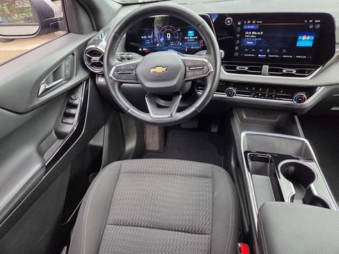 Certified 2025 Chevrolet Equinox LT FWD image 14