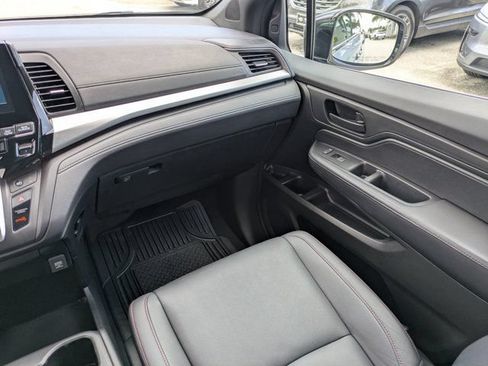 Certified 2023 Honda Odyssey Sport image 17